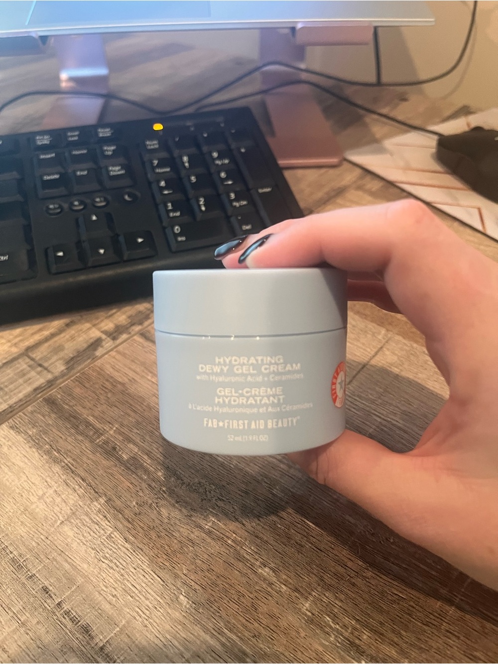 First Aid Beauty - Hydrating Dewy Gel Cream - Picture 7 of 11